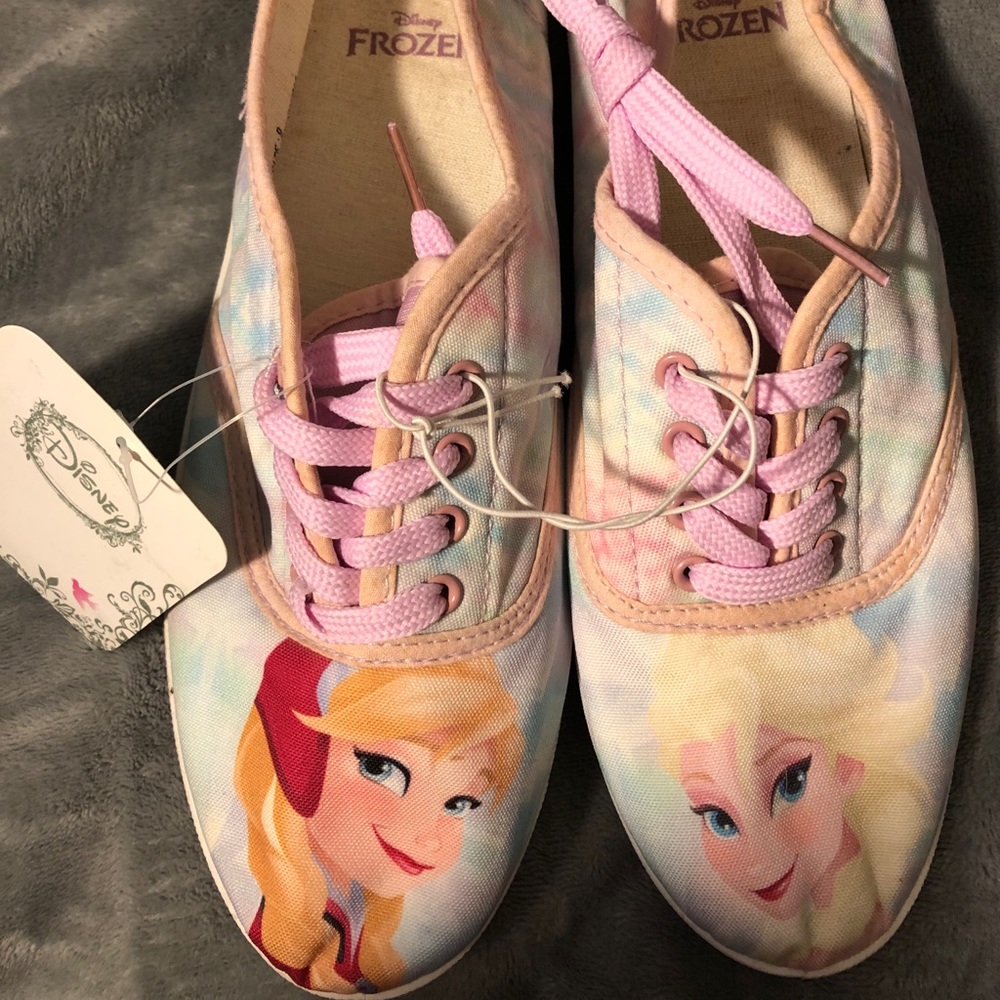 Disney’s Frozen Tennis Shoes